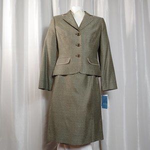 J.H. Collectibles Indian Summer Women’s Skirt Suit